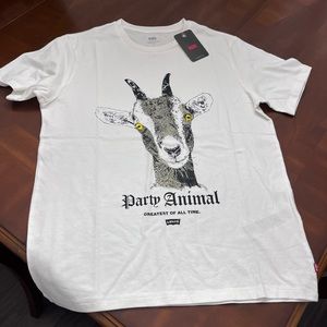 Levi’s men’s Tshirt party animal GOAT medium